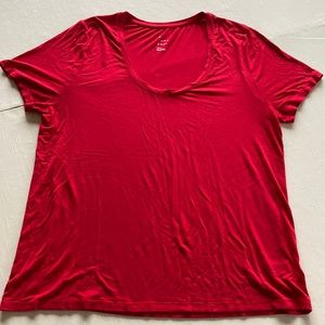 red t-shirt